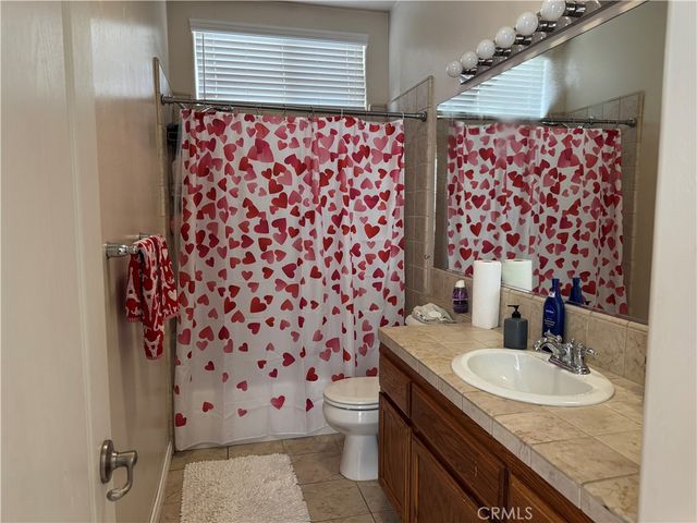6719 Stafford Falls Drive, Bakersfield, CA 93312