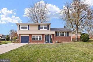 12 TOBY CT, Wilmington, DE 19808