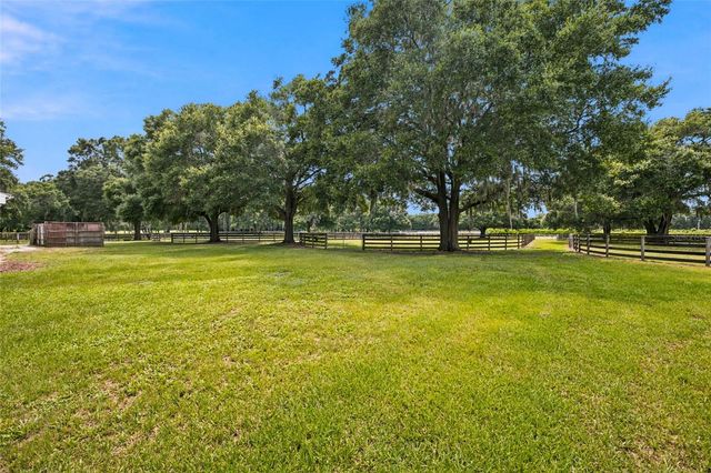 3825 NW 160TH STREET, Reddick, FL 32686
