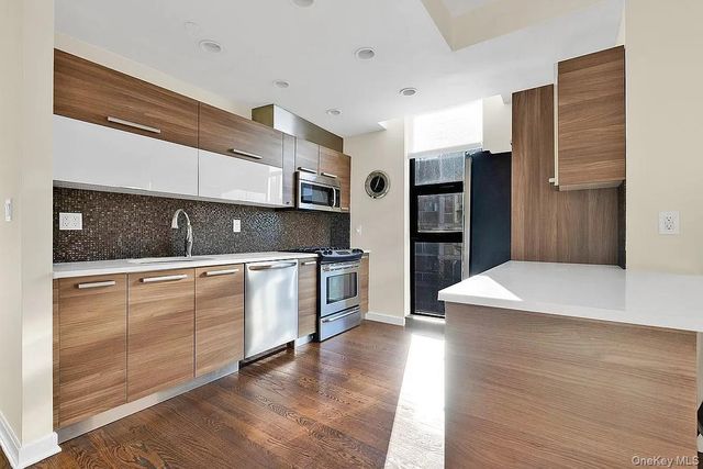 2833 Ocean Parkway B5, Brooklyn, NY 11235