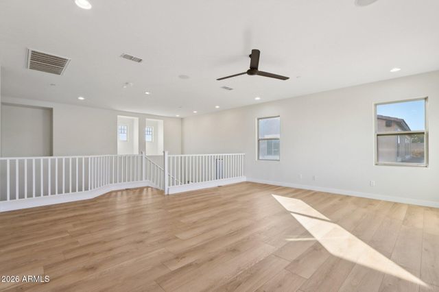 866 E LOWELL Avenue, Gilbert, AZ 85295