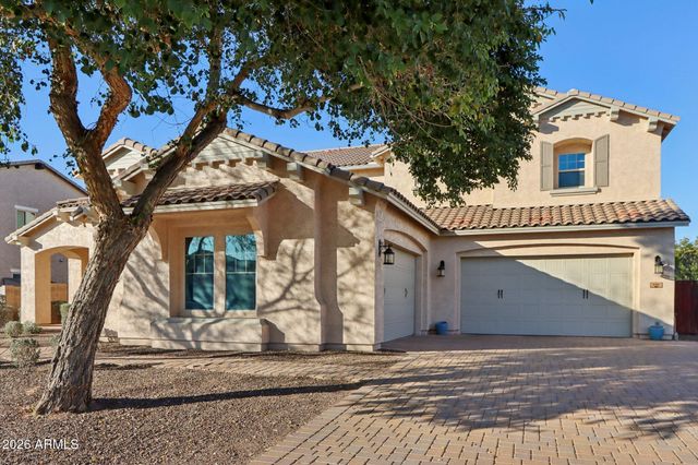 866 E LOWELL Avenue, Gilbert, AZ 85295