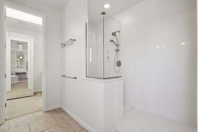 866 E LOWELL Avenue, Gilbert, AZ 85295