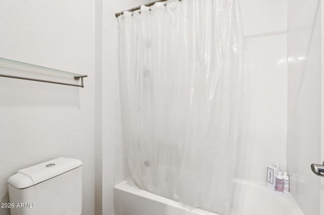 866 E LOWELL Avenue, Gilbert, AZ 85295