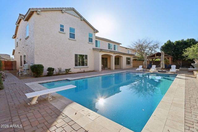 866 E LOWELL Avenue, Gilbert, AZ 85295