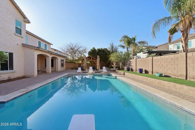 866 E LOWELL Avenue, Gilbert, AZ 85295