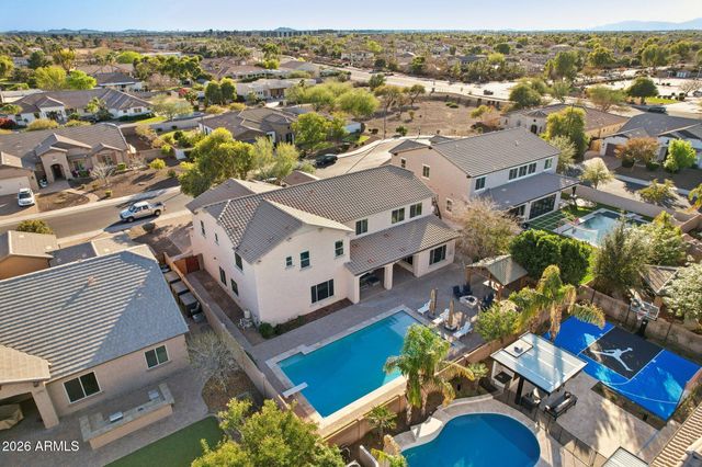 866 E LOWELL Avenue, Gilbert, AZ 85295