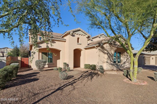 866 E LOWELL Avenue, Gilbert, AZ 85295