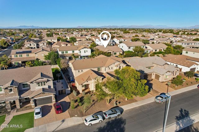 866 E LOWELL Avenue, Gilbert, AZ 85295