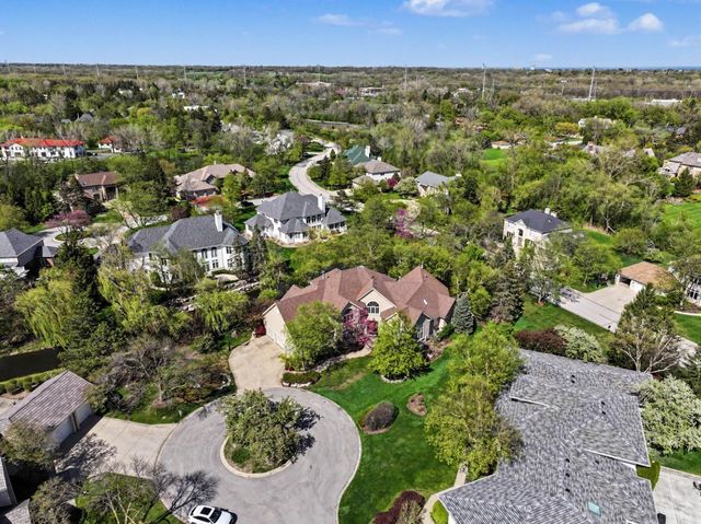 1745 Sundrop Circle, Highland Park, IL 60035