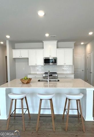 7304 Mulberry Trace Lane, Flowery Branch, GA 30542