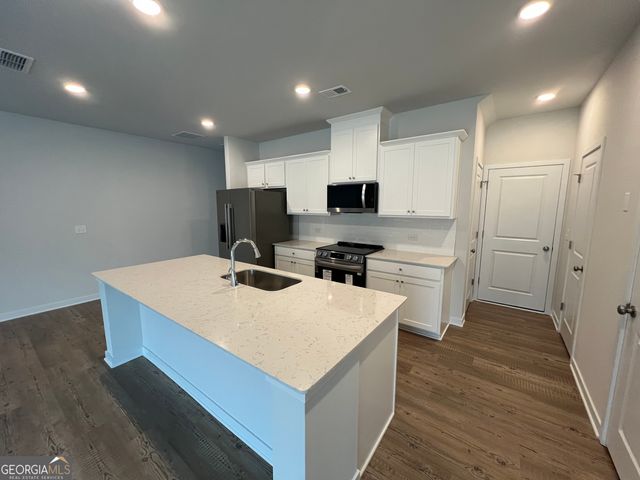 7304 Mulberry Trace Lane, Flowery Branch, GA 30542