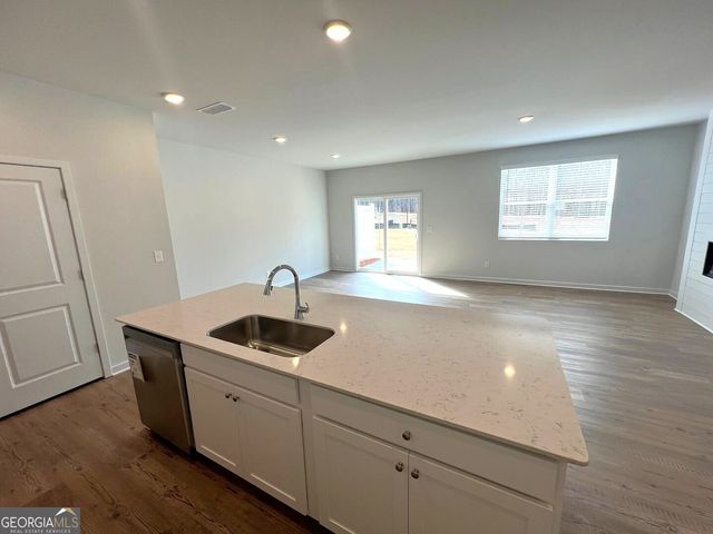 7304 Mulberry Trace Lane, Flowery Branch, GA 30542