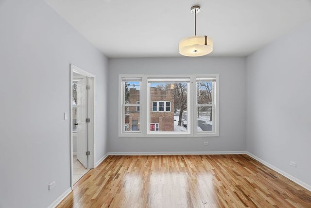 5256 S Carpenter Street, Chicago, IL 60609