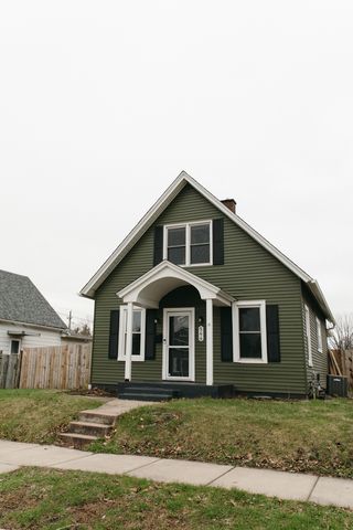 544 24th Avenue, Moline, IL 61265