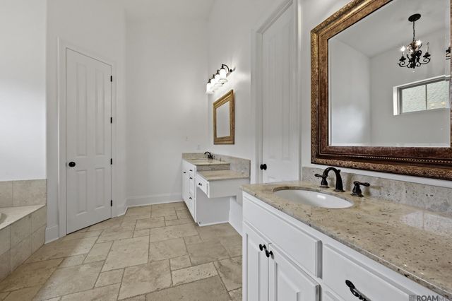 36233 Lasalle Pointe Dr, Prairieville, LA 70769