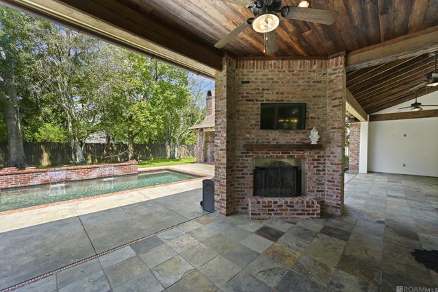 36233 Lasalle Pointe Dr, Prairieville, LA 70769