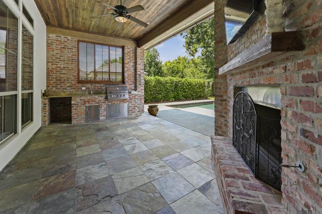 36233 Lasalle Pointe Dr, Prairieville, LA 70769