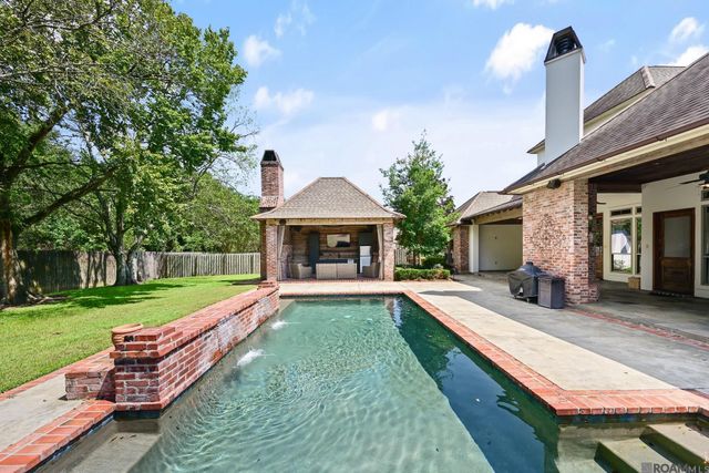 36233 Lasalle Pointe Dr, Prairieville, LA 70769