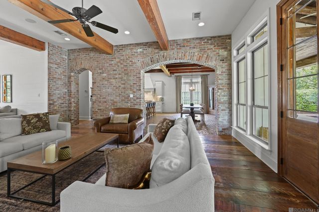 36233 Lasalle Pointe Dr, Prairieville, LA 70769