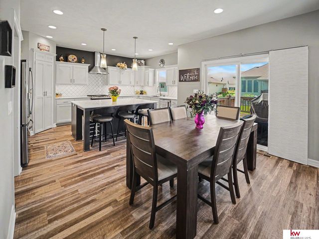 925 Elm Circle, Springfield, NE 68059