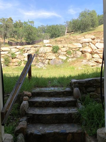 43669 Skyline Drive, Three Rivers, CA 93271