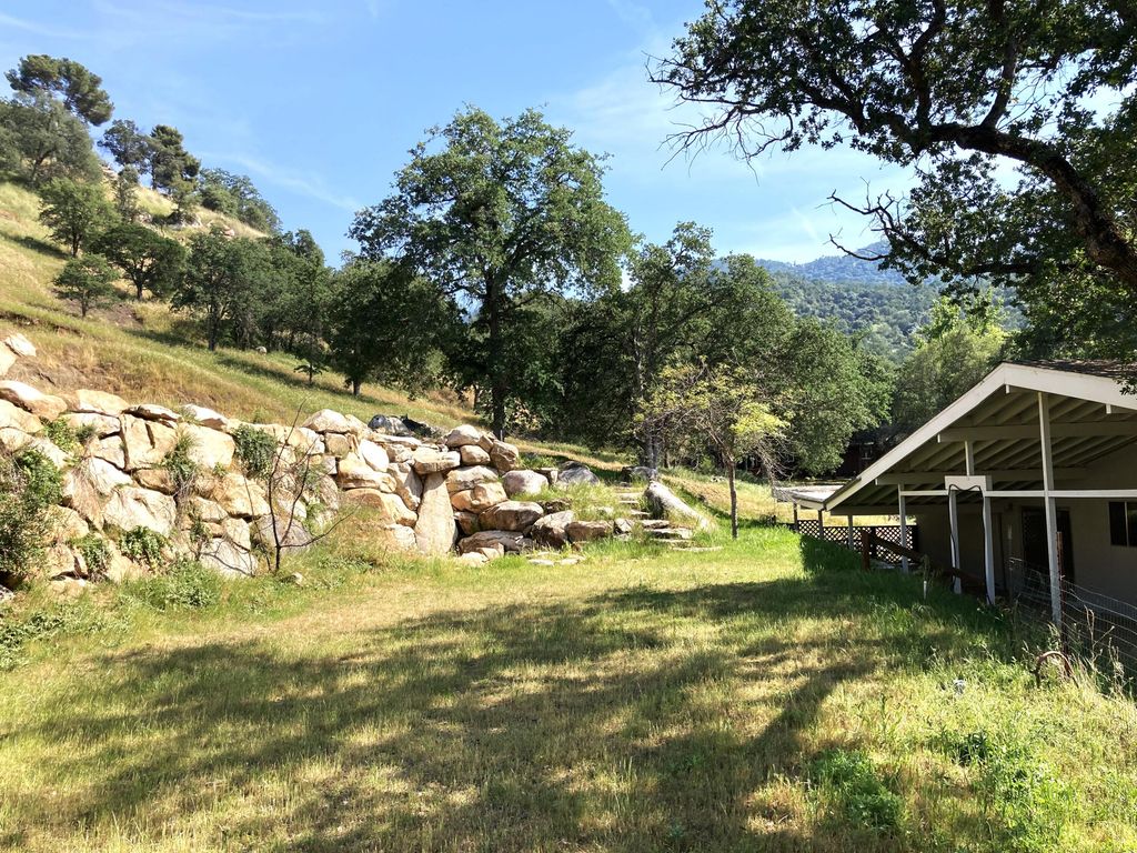 Image 26 of property listing at 43669 Skyline Drive, Three Rivers, CA 93271