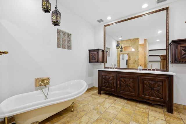 1529 MAPLE STREET, Clearwater, FL 33755