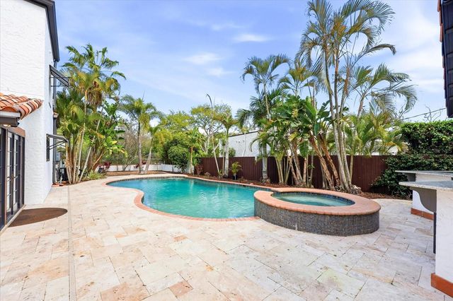 1529 MAPLE STREET, Clearwater, FL 33755