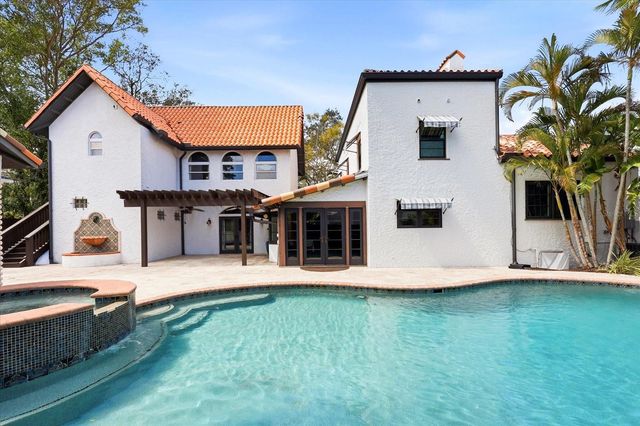 1529 MAPLE STREET, Clearwater, FL 33755