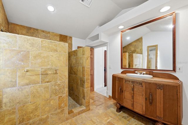 1529 MAPLE STREET, Clearwater, FL 33755