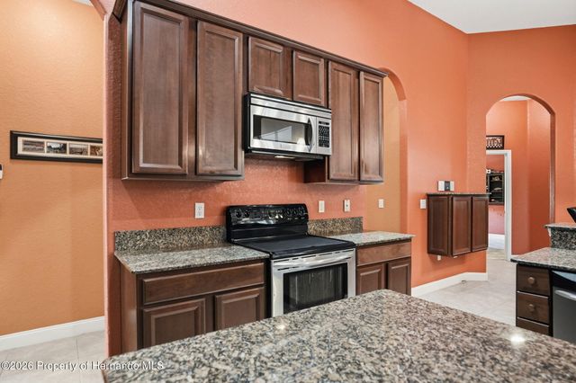 7190 Bahama Swallow Avenue, Weeki Wachee, FL 34613