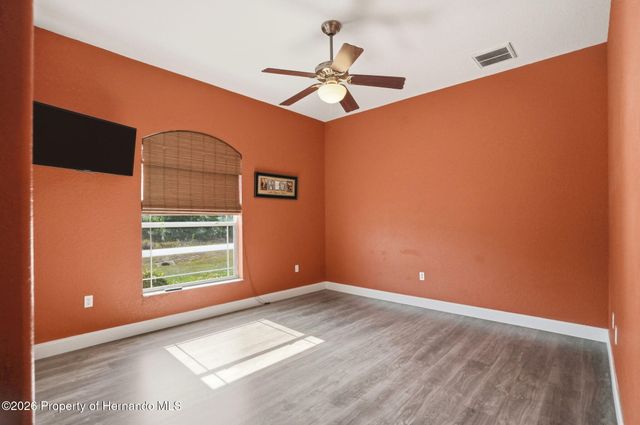 7190 Bahama Swallow Avenue, Weeki Wachee, FL 34613