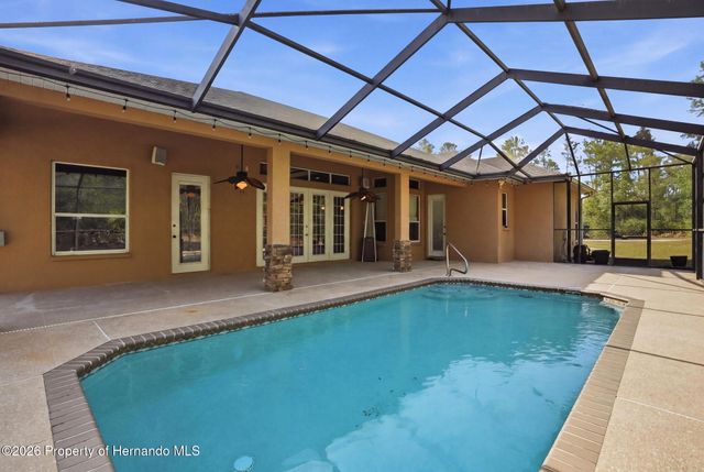 7190 Bahama Swallow Avenue, Weeki Wachee, FL 34613