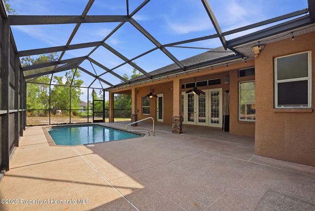 7190 Bahama Swallow Avenue, Weeki Wachee, FL 34613