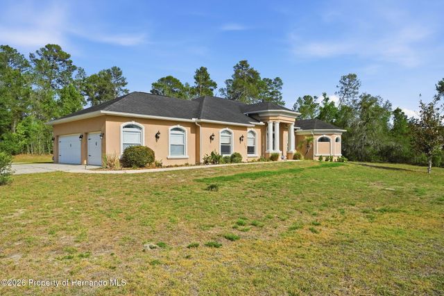7190 Bahama Swallow Avenue, Weeki Wachee, FL 34613