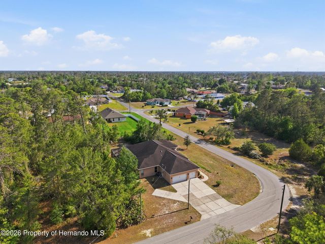 7190 Bahama Swallow Avenue, Weeki Wachee, FL 34613