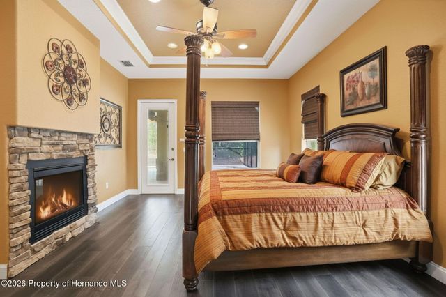 7190 Bahama Swallow Avenue, Weeki Wachee, FL 34613