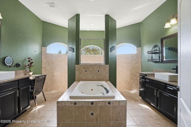7190 Bahama Swallow Avenue, Weeki Wachee, FL 34613