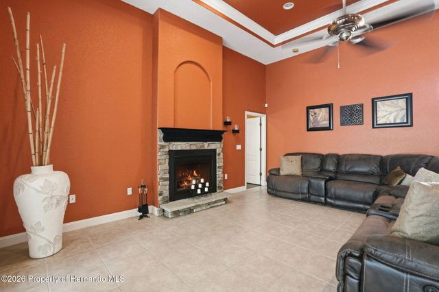7190 Bahama Swallow Avenue, Weeki Wachee, FL 34613