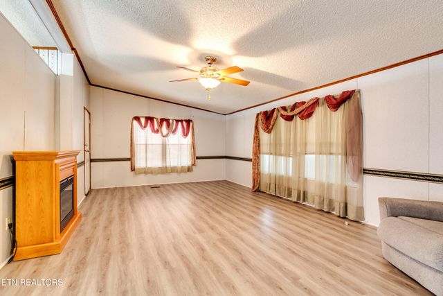 1214 Santa Anita Way, Sevierville, TN 37876