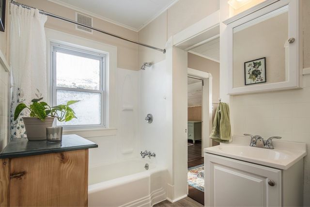 76 South Street, Proctor, VT 05765