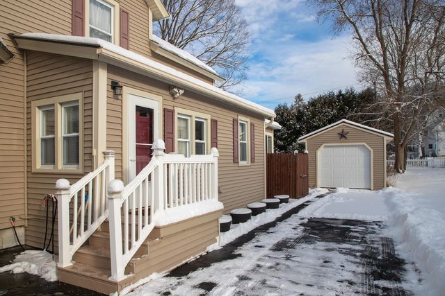 76 South Street, Proctor, VT 05765