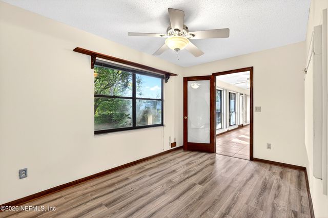 1666 VILLAGE Way, Orange Park, FL 32073