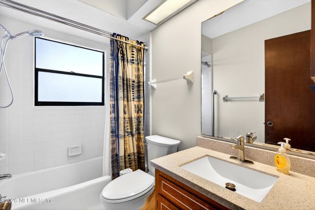 1666 VILLAGE Way, Orange Park, FL 32073