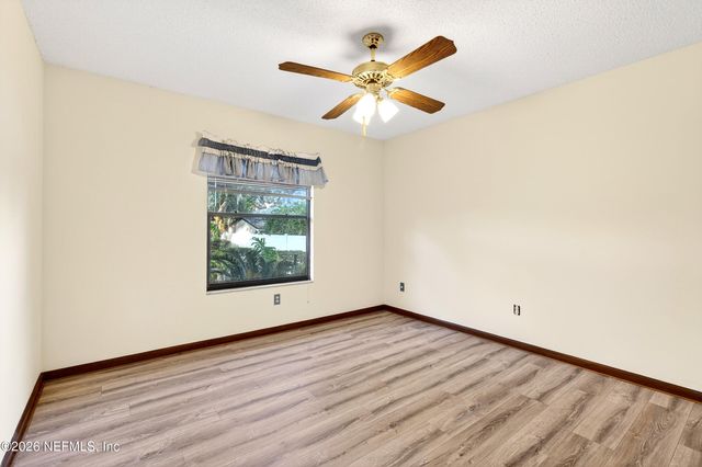 1666 VILLAGE Way, Orange Park, FL 32073