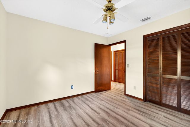 1666 VILLAGE Way, Orange Park, FL 32073