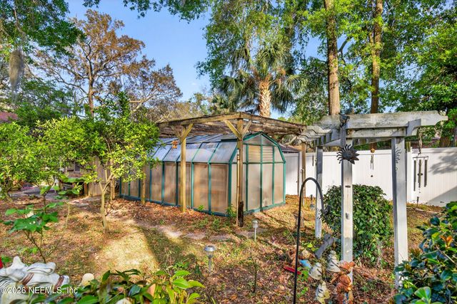 1666 VILLAGE Way, Orange Park, FL 32073