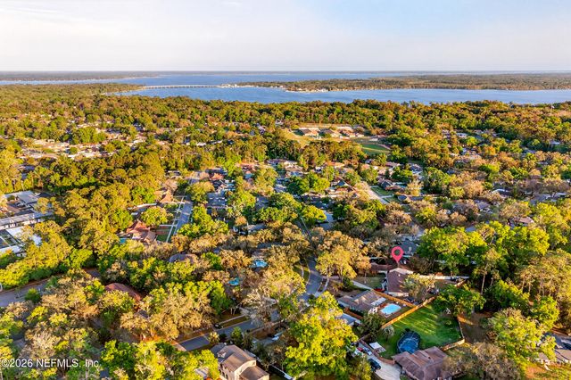 1666 VILLAGE Way, Orange Park, FL 32073