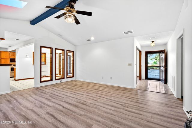 1666 VILLAGE Way, Orange Park, FL 32073